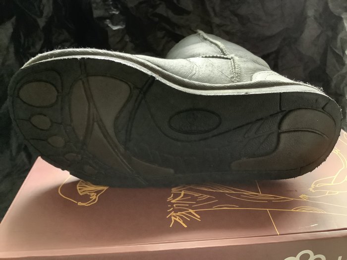 JUMBO UGG Nappa 防水款 雪靴 中筒靴 | Yahoo奇摩拍賣