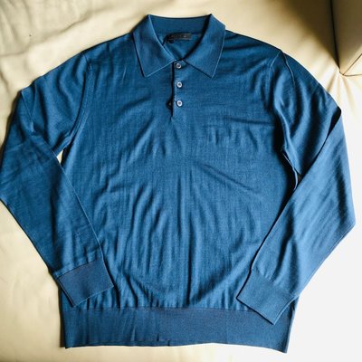 [品味人生]保證全新正品 Prada  藍色毛料 長袖 Polo衫 毛衣  size48 質輕保暖 義大利製造