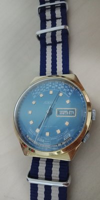 4899低價起標!!蘇聯paketa老古董包金手上鍊萬年曆機械錶