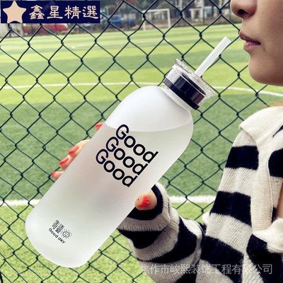 新店促銷水壺 1000ml 有吸管的水壺 直飲式水壺 水瓶 1000ml 新款大容量高顏值防摔女生ins塑膠吸管水~鑫星精選