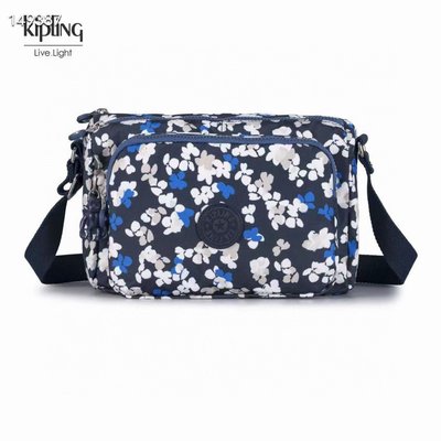 現貨熱銷-Kipling 猴子包 K12969 藍色花園 輕量輕便多夾層 斜背肩背包 防水 限時優惠