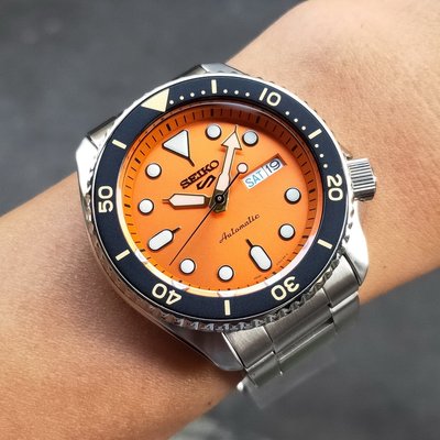SEIKO 5號 Sports系列 SRPD59K1 精工錶 手錶 42mm 機械錶 橘面盤 鋼錶帶 男錶