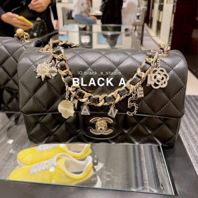 【BLACK A】精品Chanel 2021早春限量款徽章mini CF 超美 香粉必收藏款 小香
