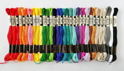 【綺妹手創雜貨】COSMO 繡線 精選常用50色 與DMC 繡線同等級 幸運繩、手環、十字繡、刺繡 適用