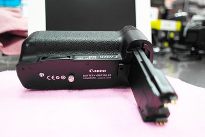 Canon BATTERY GRIP BG-E6 5D Mark II 專用電池手把