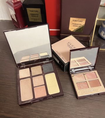 Charlotte Tilbury pillow talk+instant look in a palette/眼影修容