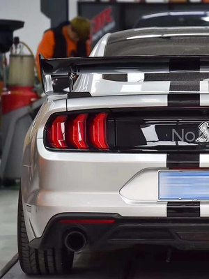 適用福特野馬賽道版尾翼Mustang改裝件GT500碳纖維擾流通用尾翼----請詢價