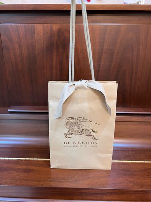 Burberry 巴寶莉 金色戰馬浮雕 緞帶紙袋 禮袋