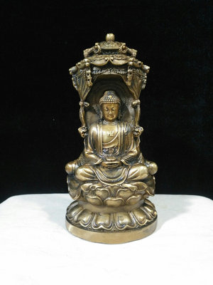 舊藏銅鎏金乾隆年制款《三面佛》造型精致，色澤明亮！尺寸：高18CM，寬18.5CM重量：約 古玩 擺件 老物件【古雲】212
