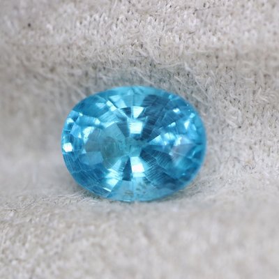 【艾爾莎寶石+】1.73ct 頂級淨度IF！超美霓虹藍！帕拉伊巴色 天然無燒磷灰石 Apatite