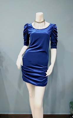 【C145】限量1件(活動價232)(對不起 缺貨不補) 【EZZ】絲光絨包臀休閒洋裝  中袖連衣裙