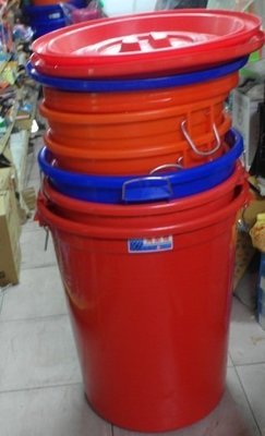 耐衝級萬年桶 萬能桶106L 水桶 儲水桶 廚餘桶 垃圾桶 106公升(含蓋)( 含稅)~ecgo五金