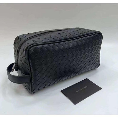 Bottega Veneta BV 經典編織小牛皮方形萬用拉鍊手拿包(黑色) 244706