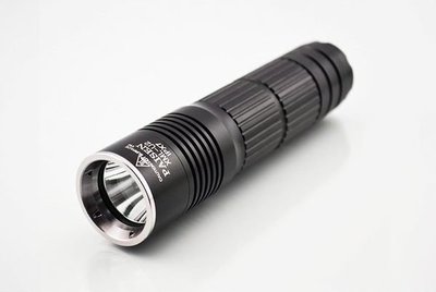 《信捷戶外》【A17】CREE XM- L2 強光手電筒 使用18650 / 26650鋰電池 LED 超越 T6 Q5 U2
