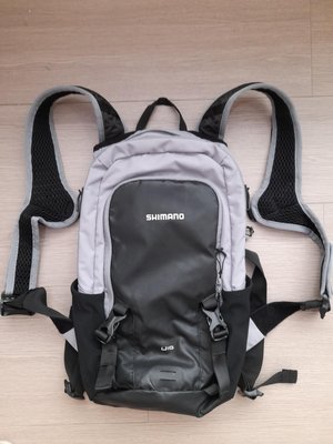 SHIMANO U10 灰黑配色防水登山單車多公能後背包
