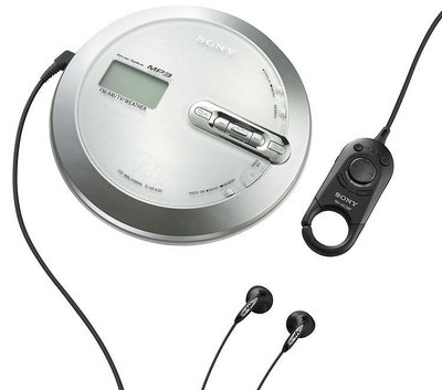 Sony MP3/ATRAC CD Walkman Player In Silver 隨身聽 (DNF430)