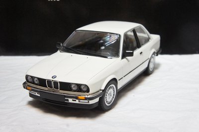 【現貨特價】1:18 Minichamps BMW E30 323i 1982 白色 ※限量600台※