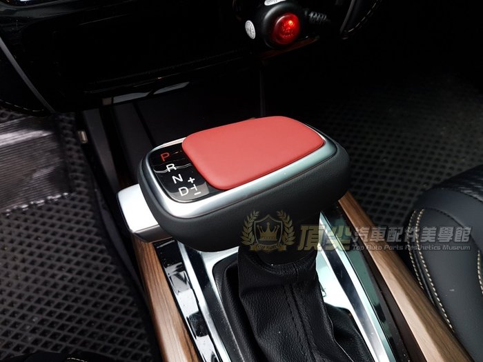 LUXGEN納智捷【S5高質感排擋頭】(2012-2020年S5適用) GT 225握感頭 BMW打擋頭 車內打擋桿裝飾