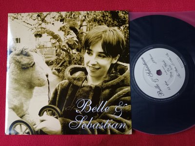 原版七吋單曲/Belle & Sebastian：Dog on Wheels/NM近全新首版已絕版罕見盤