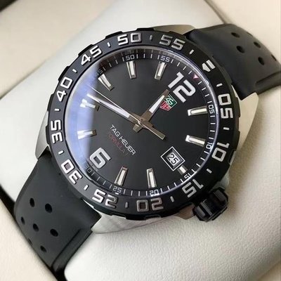 TAG HEUER Formual 1 黑色面錶盤 黑色橡膠錶帶 石英 男士手錶 WAZ1110.FT0823