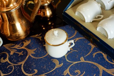 【旭鑫骨瓷】Royal Worcester - Chocolate cups巧克力杯  歐洲 瓷器 古董 (D.38)