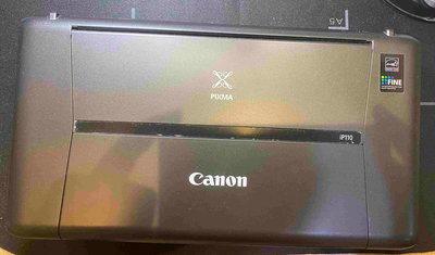 售二手有問題的 Canon PIXMA iP110 可攜式彩色噴墨印表機 ,單主機 可啟動,連USB無反應，當零件機賣
