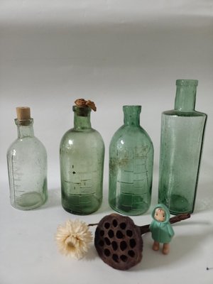 早期古早老玻璃瓶老藥瓶/懷舊復古風格擺飾（1096）