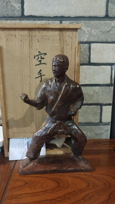 x日本回流，銅雕，實心，空手道人物，銅雕大師 二紀會會員板橋一
