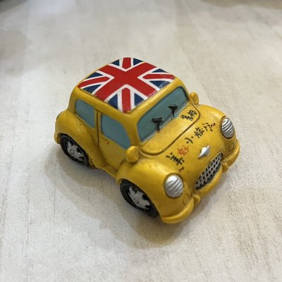 *舊愛二手* 汽車 公仔 擺飾 飾品 收藏品 玩具 樹脂 大小大約6x4x高3cm