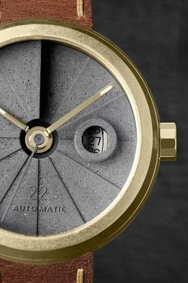22 DESIGN STUDIO 四度空間機械錶 黃銅 / 經典款 / 水泥錶 / 雞年發表限定款