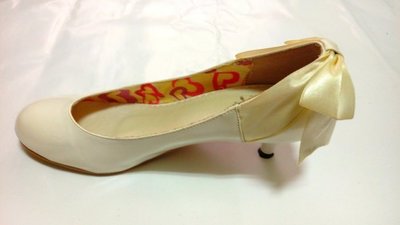 yahoo奇摩購物中心人氣流行女鞋『D+AF』白色圓頭低跟蝴蝶結女鞋