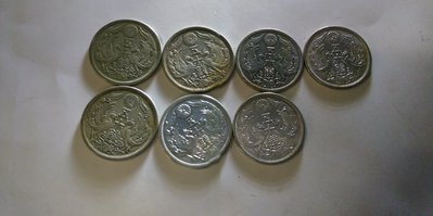 日本大正50錢雙鳳銀(直徑約2公分),11年2個,12年3個,,13年1個,14年1個合計7個