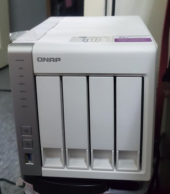 ✿~精靈小舖~✿【QNAP】TS-431P2 Nas 網路儲存含4顆2TB Nas硬碟 (已升級2GB記憶體)
