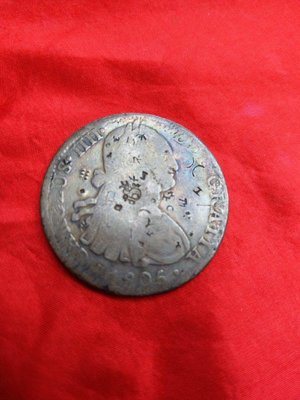 大草原文物館，卡絡斯四世西班牙雙柱古銀幣，1806，老包漿，台灣純銀章