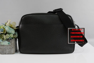 優買二手精品名牌店 LV M30152 TAIGA REPORTER 黑色牛皮 信差包郵差包肩背包斜背包記者包 美品