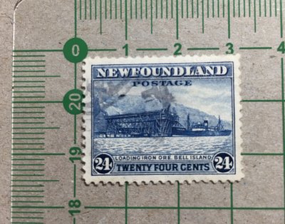 【郵卡庫】 紐芬蘭1932年SC264，24分高額貝爾島裝礦，齒孔12 1/2度(少見)， 極輕貼上品舊票  SP100
