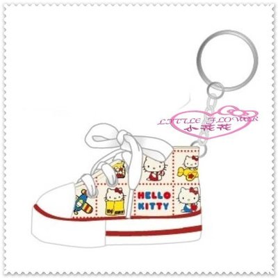 ♥小花花日本精品♥ Hello Kitty 鞋型 鑰匙圈 復古 吊飾 掛飾 運動鞋 帆布鞋 鑰匙扣 58906804