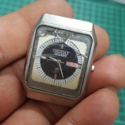 日本 ORIENT 鏡面破 盤面漂亮 零件錶 隨便賣 男錶  D07
