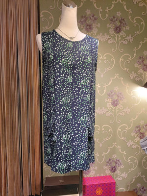 晶采臻品: 專櫃Polisen～綠白點點舒適質感設計長版上衣／洋裝～特價880