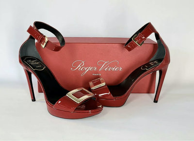 Roger Vivier 每個美女都要有一雙的紅色高跟微厚底涼鞋/高跟鞋/瑪莉珍鞋