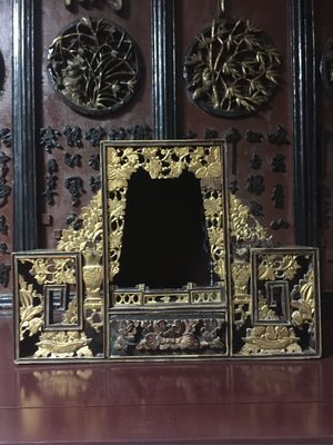 民國時期潮州雕刻神龕 几桌 薦盒