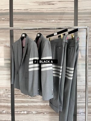 【BLACK A】精品THOM BROWNE 21SS 春夏新款4Bar系列經典條紋 淺灰色羊毛西裝外套／西裝褲 成套套裝 男士男裝