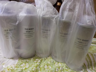 MUJI敏感肌化妝水保濕型400ml3瓶+MUJI敏感肌乳液(保濕型) 400ml2瓶