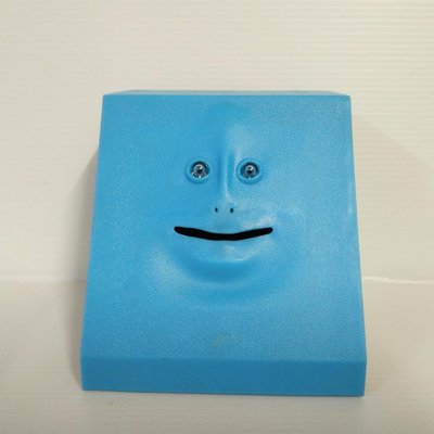 [ 三集 ] 公仔 FACEBANK 存錢筒 藍色  高約:10公分  材質:塑膠 金屬  功能正常  A8