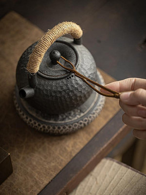 現貨：茶壺日式手工仿竹銅鐵壺叉復古壺蓋夾子防燙起蓋圍爐煮茶功夫茶道配件