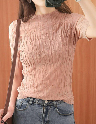時尚芭莎~ 新款 上身驚豔 立體皺褶紋理 包容性強 高彈力薄款純棉五分袖針織衫上衣 六色 (U1003)