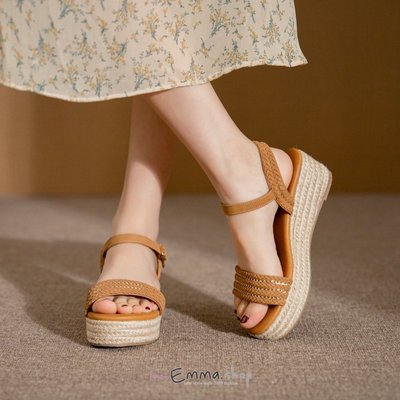 EmmaShop艾購物-韓國同步上新-春夏草編一字厚底微楔型涼鞋