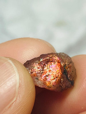 yj282美貨 老礦天然金太陽原石原礦 顏色深紅，爆彩，全身 水晶 擺件 原石【天下奇物】3232