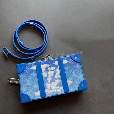 【宜瑄精品鋪】LV   盒子包 M45432 SOFT TRUNK WALLET 藍天白雲 相機包 小方包
