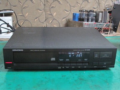 GRUNDIG CD 5200 CD-PLAYER